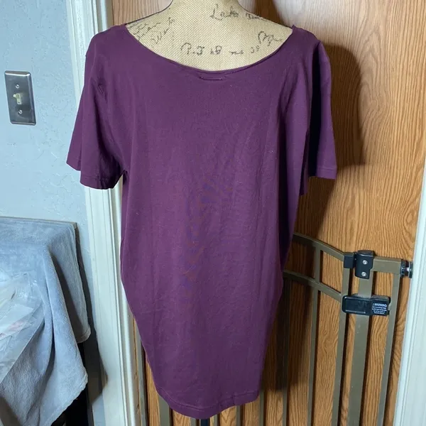 NWOT PINK Victoria’s Secret Maroon Tee Raw Edge Hem 100% Cotton Size Large - Image 5