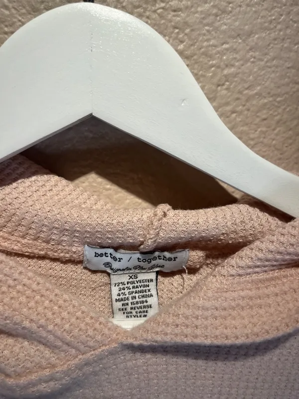 Better Together Women’s Ballet Pink Soft Waffle Knit Cropped Hoodie Size XS - Image 3