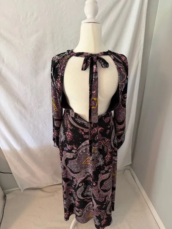 Express Purple and Black Paisley Open-Back Maxi Dress - Image 7