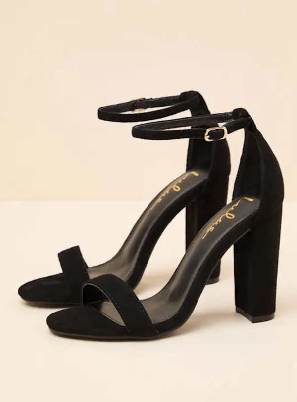 Size 9 Black Heels  - Image 4