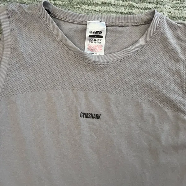 Gymshark tank top - medium - Image 2