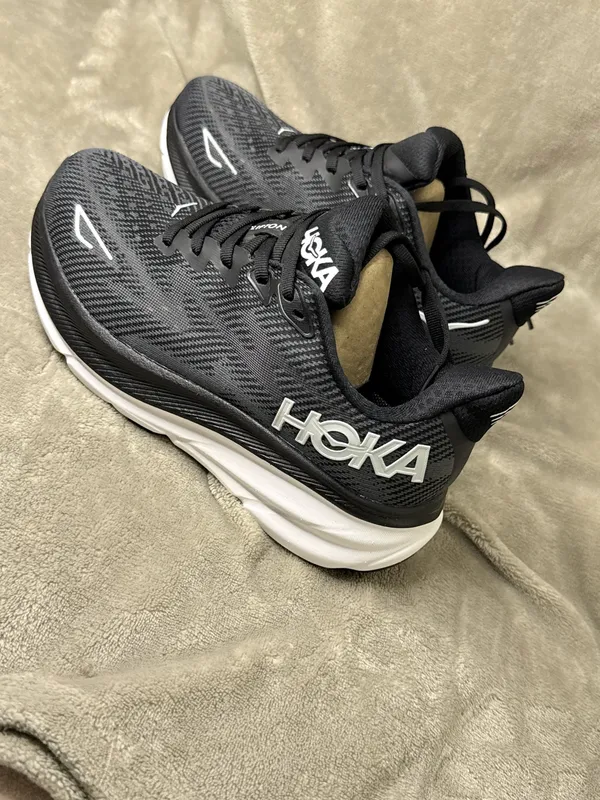 Hoka OneOne Clifton 9 Running women shoes size 6.5 - Image 3