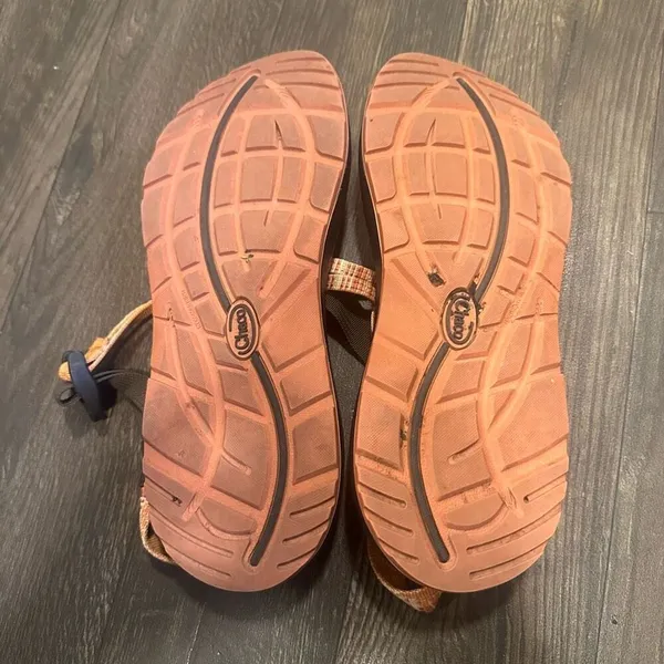 Chacos orange strappy ortho arch support M8/W10 gorpcore sandals - Image 3