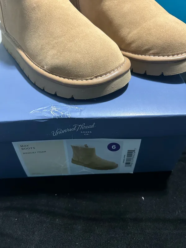 Universal Threads Boots size 6 - Image 2
