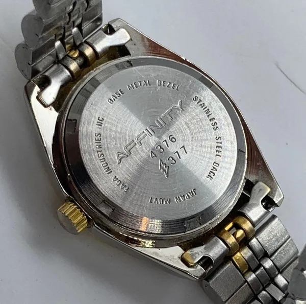Affinity women 26mm two tone gold dial watch up to 8" new battery - Image 6