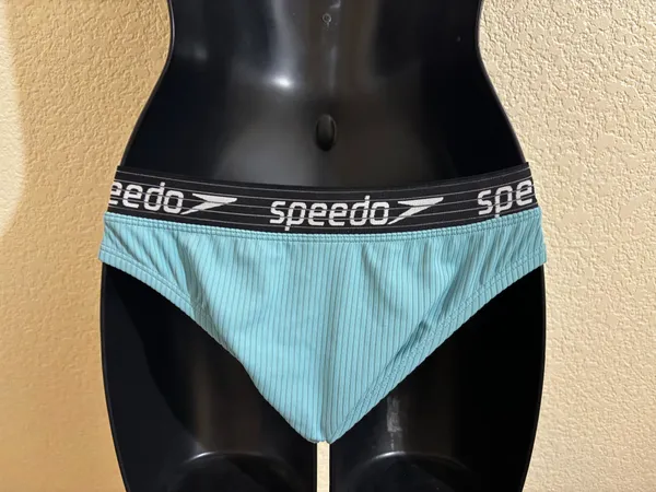 Speedo Women's Swimsuit Bottom Bikini Creora Highclo Hipster size xs NEW - Image 3