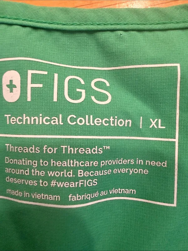 Figs women Catarina Kelly green scrub top size XlArge . - Image 2