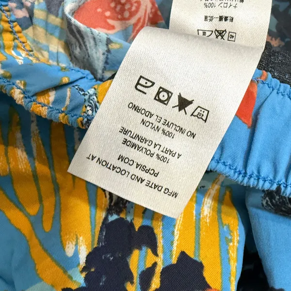 Patagonia medium Barely Baggies active athletic swim shorts SH 3427 - Image 5