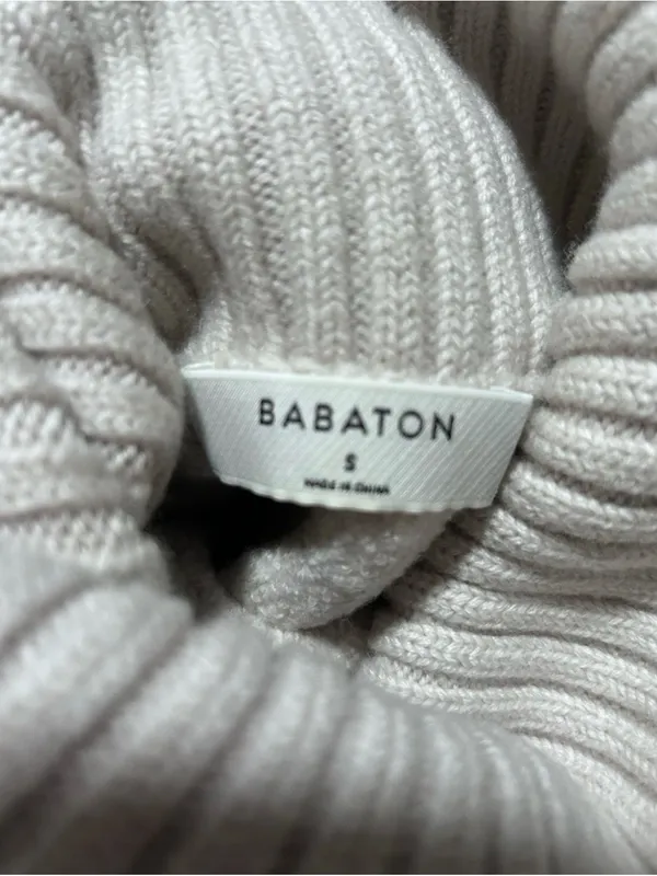 Aritzia Babaton 100% Merino Wool Cropped Turtleneck Sweater Cream Beige Small - Image 7