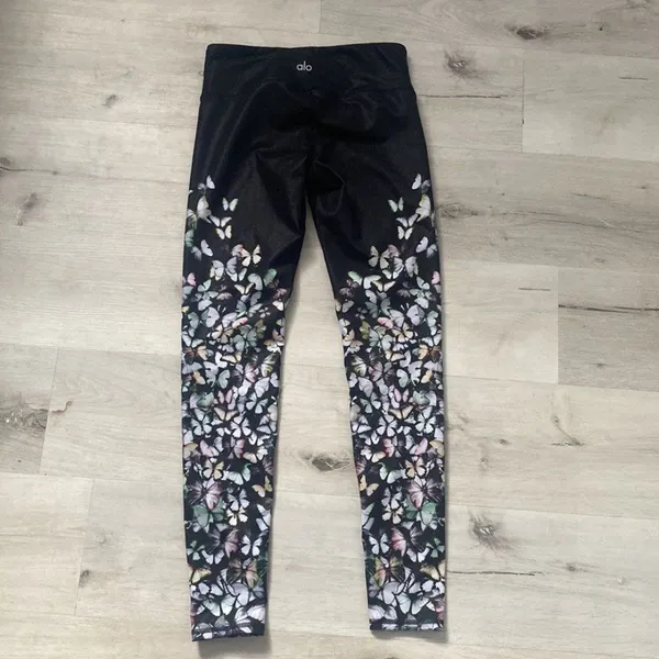 Alo Yoga Women's Black Multicolor Butterflies Ankle Compression Leggings Sz XS - Image 9