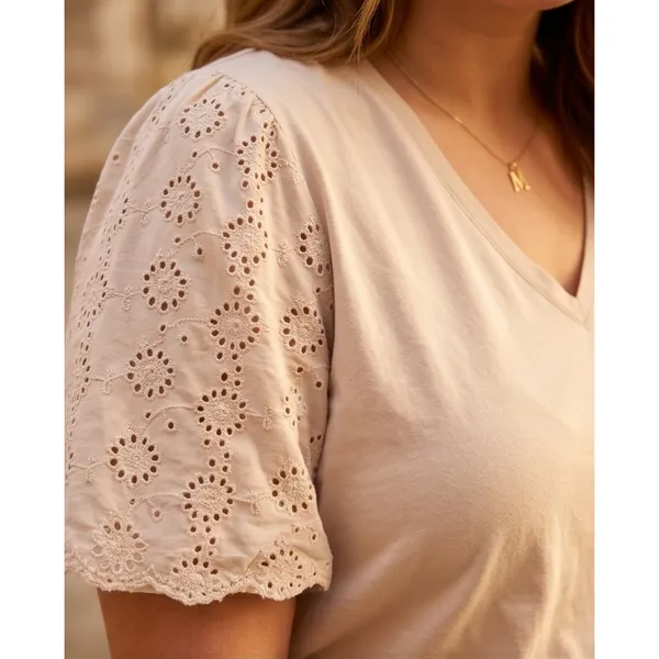 Good Hart Women's Eyelet Sleeve V-Neck Top Creme XXL - Image 2