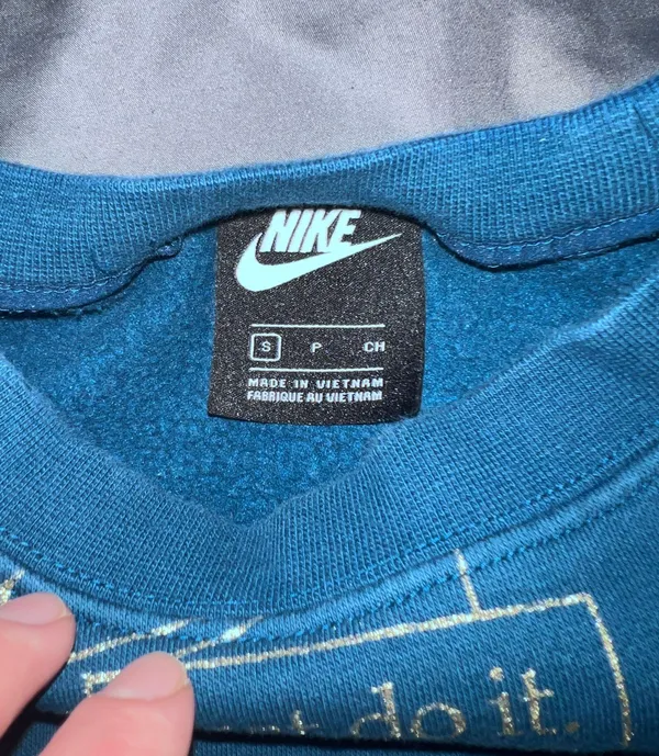Nike Sweatshirt - Image 3