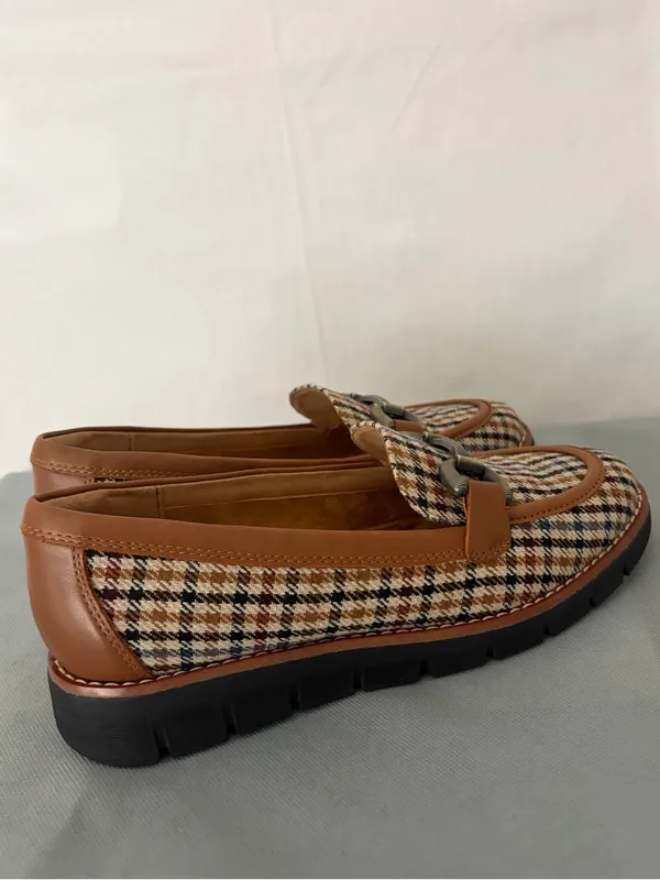 Easy Spirit Women’s size 7.5M Plaid Loafers Buckle Platform (B206) - Image 7