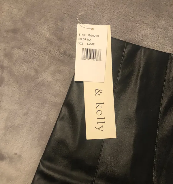 Boutique Black Faux Leather Mini Skirt - Image 2