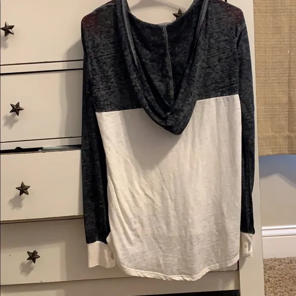 Abound Hooded tee- Never been worn! - Image 2