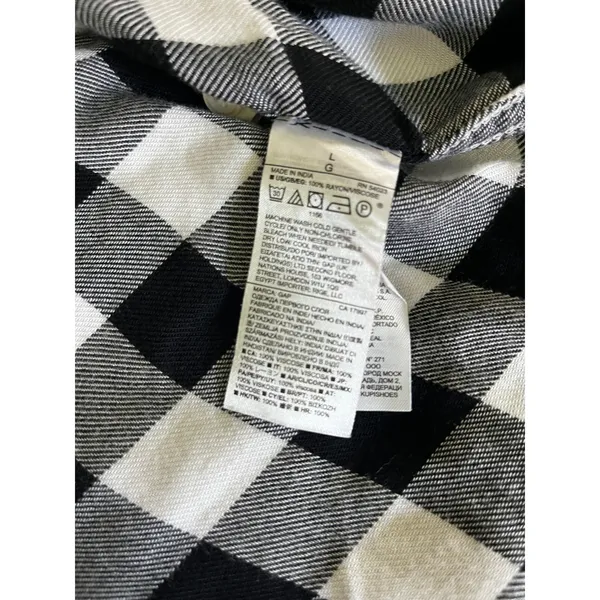 Buffalo Plaid Button Down Shirt sz Large Black White Preppy Minimalist Timeless - Image 8