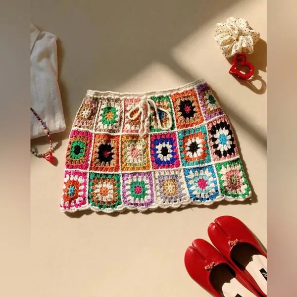 Crochet Patchwork Mini Skirt - Multicolor size XS to small lined - Image 4