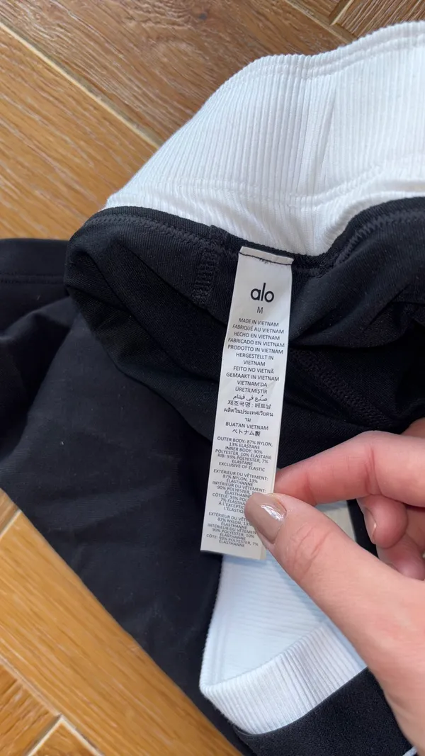 Alo Tennis Yoga Skirt Black - Image 3