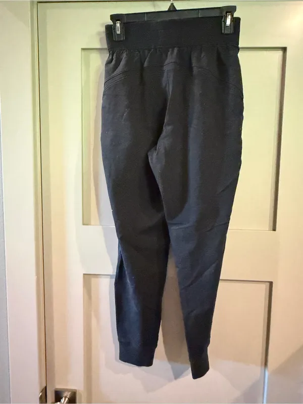 Lululemon LA Warm Down Joggers women’s size 6! Black confetti! - Image 5