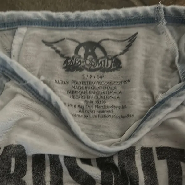 Aerosmith tour shirt philadelphia size small - Image 2