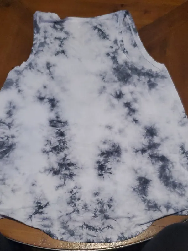 American Eagle Outfitters Women's Black & White Tie-Dye Tank Top - Image 4