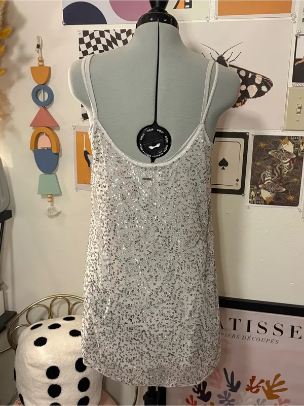 Abercrombie & Fitch Silver Sequin Mini Dress Size L - Image 4