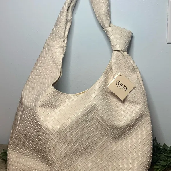 Ulta Beauty Cream Shoulder Bag with Textured Pattern NWT Tote Purse - Image 4
