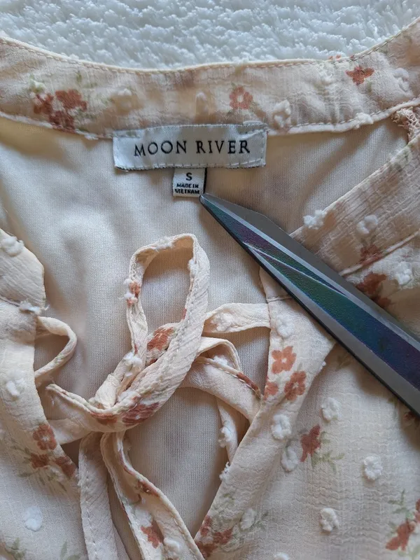 Moon River Floral Swiss Dot Tiered Midi Dress Tie Neck S - Image 6
