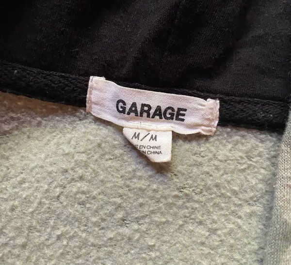 Cropped Hoodie - Image 3