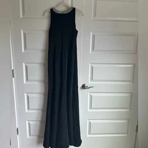 Mac Duggal‎ NWT Stunning Embellish Neck Sweep Train Trumpet Gown Size 4 Black - Image 8