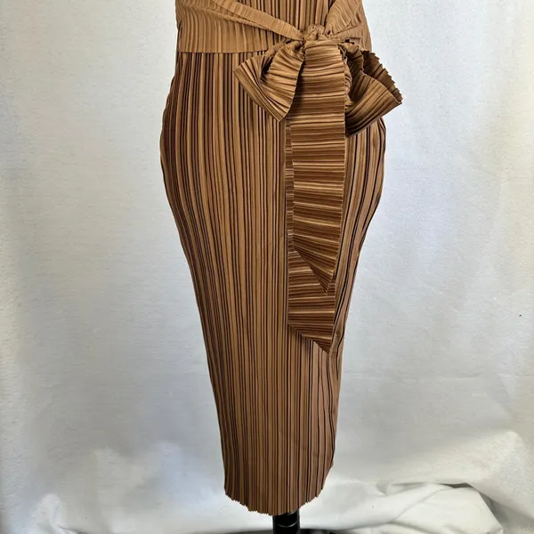 New PrettyLittleThing Chocolate Brown Plisse V Bar Tie‎ Waist Midi Dress Size 4 - Image 6