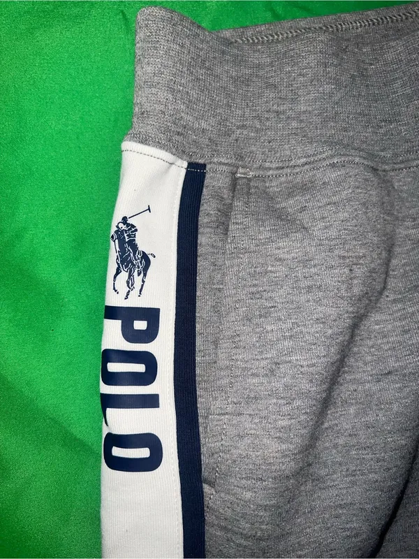 Ralph Lauren Grey Sweatshirt with Navy Polo Label size Small - Image 3