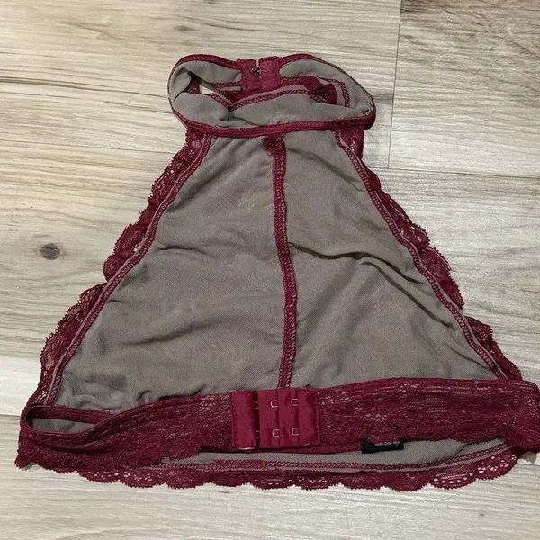 Olivacous Maroon Lace Halter Bralette Women’s Small - Image 2
