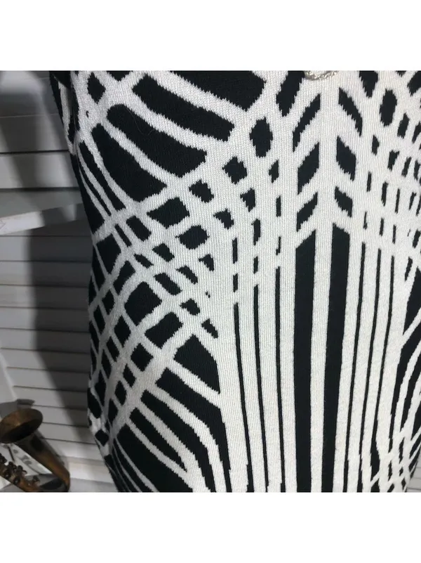 Y2K Black White Sweater Dress Avant Garde 3/4 sleeves artsy whimsi futuristic M - Image 4