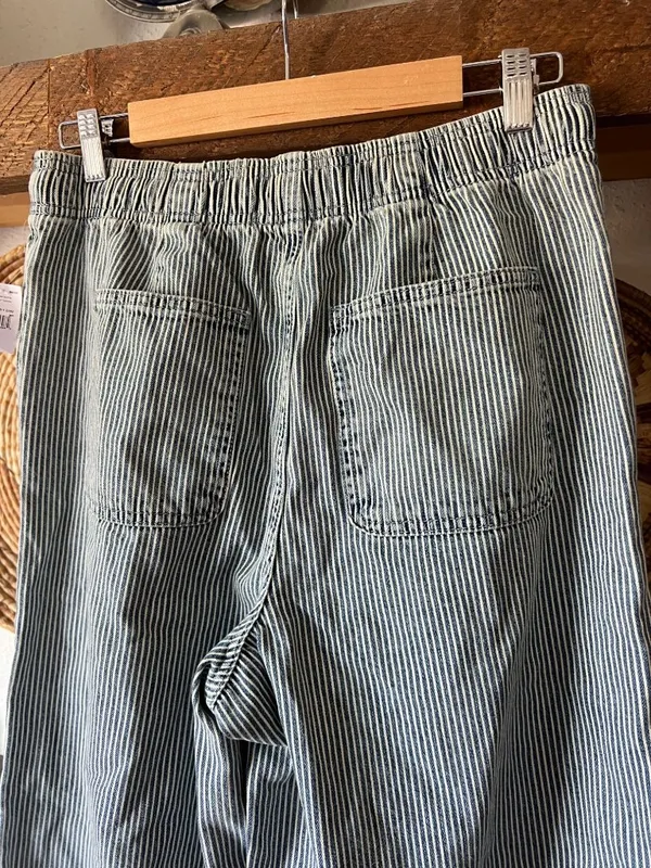 NWT Gap pull on high rise wide leg railroad stripe blue Medium - Image 4