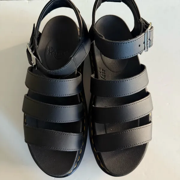 Dr. Martens Blaire Hydro Leather Strap Sandals in Black. Size 9 - Image 4