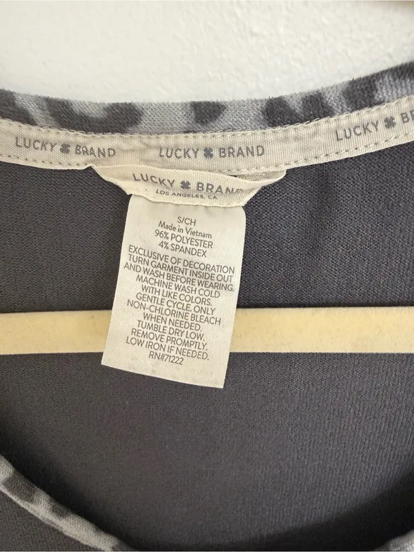 Lucky Brand Women's loungwear Grey Leopard Print Short Sleeve, Tank Top & Short - Image 6