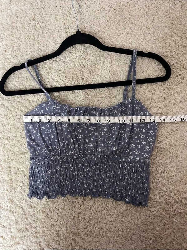 Hollister Blue Floral Smocked Crop Cami - Image 3