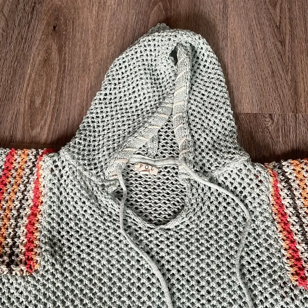 POL Cable Knit Pull Over/Beach Cover Up Size Small - Image 8