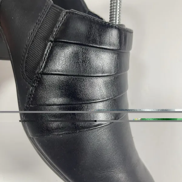 Clarks Collection Black Leather Zip Ankle Booties – Women’s Size 8 M - Image 8