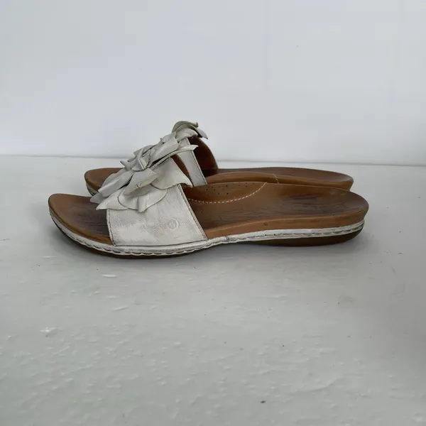 Born Sandals Roca‎ Off White Leather Slide Comfort Slip On Floral Women's 8 Boho - Image 6