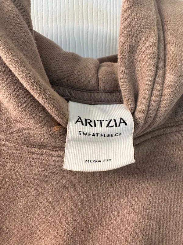 Aritzia Mega Fleece Hoodie  - Image 4