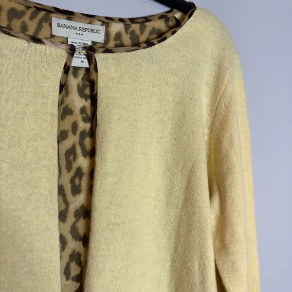 Y2K Banana Republic Angora Rabbit Hair Wool blend Silk lined yellow cardigan - Image 2