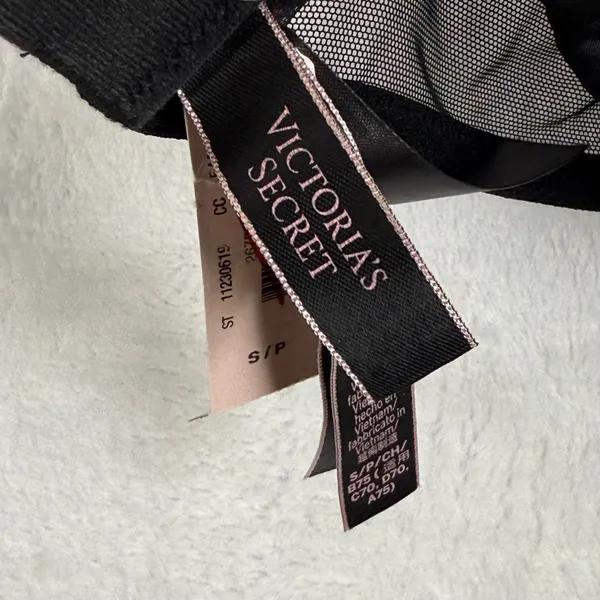 Victorias Secret Very Sexy Unlined Shine Strap Bralette Black S 11230619‎ - Image 4
