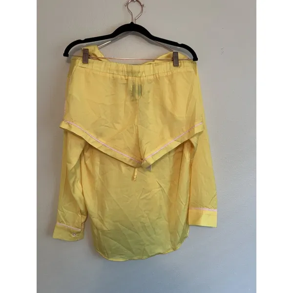 Revolve Plush‎ Pajamas Women’s Yellow 2 Piece Set Button Up Top And Shorts $154 - Image 3