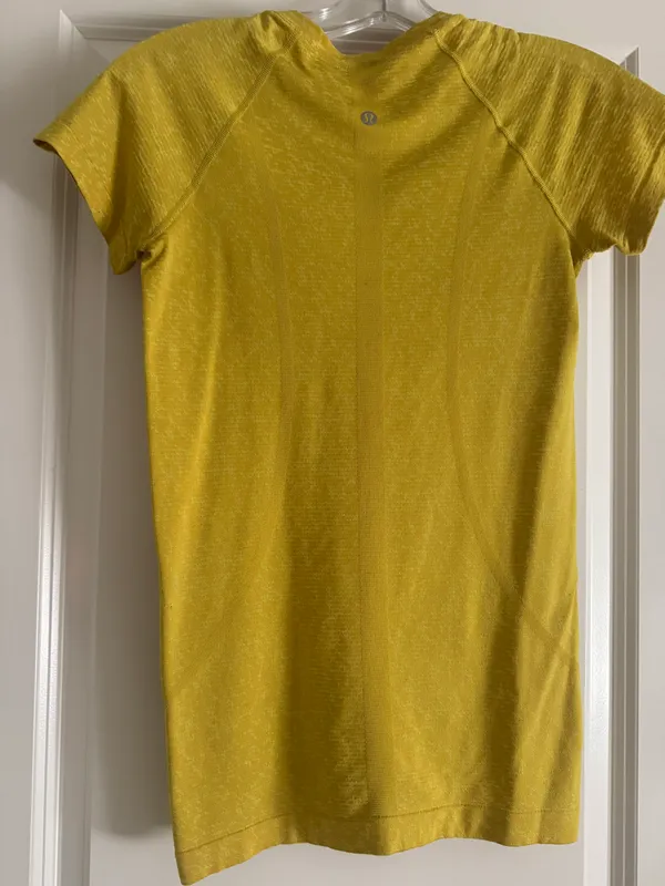 Swiftly Tech Short Sleeve - Image 2