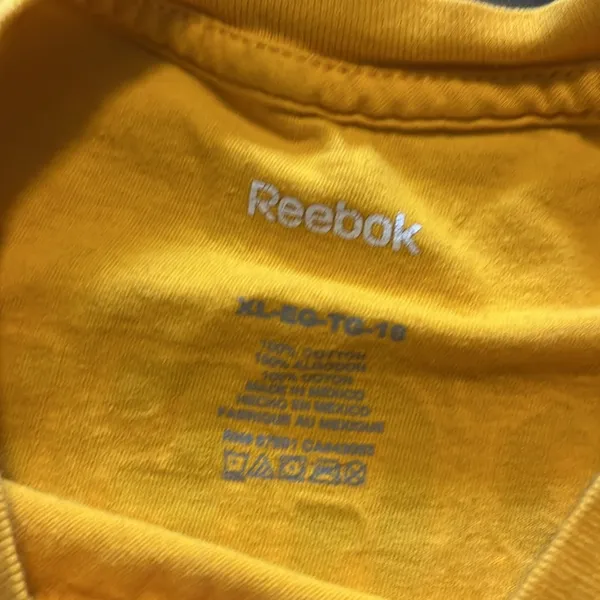 NHL Patrice Bergeron tshirt. Boston Bruins captain 2023. Good preowned condition - Image 3