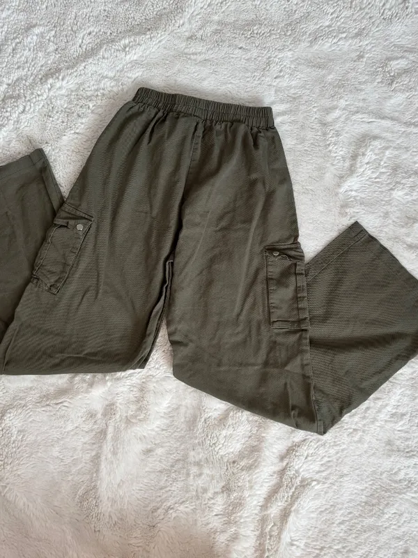 PrettyLittleThing Olive Green Cargo Pants Size 6 Wide Leg Utility - Image 3