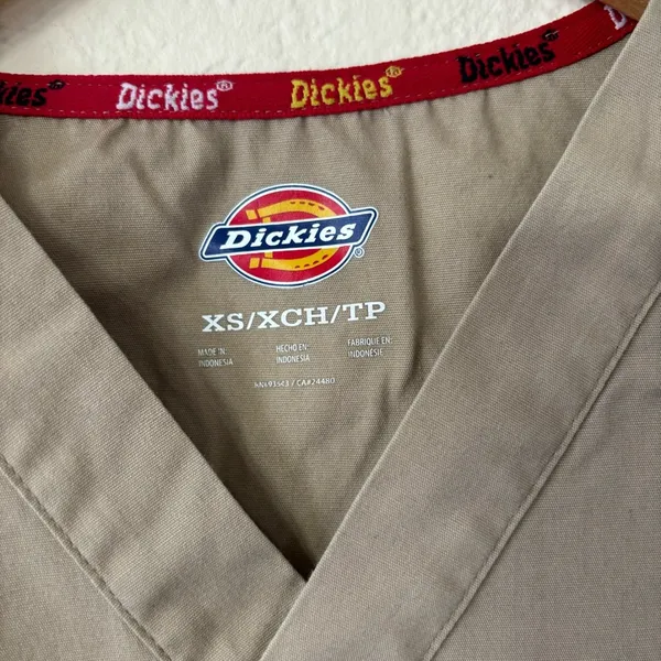 Dickies Scrub Top Size XS - Image 4