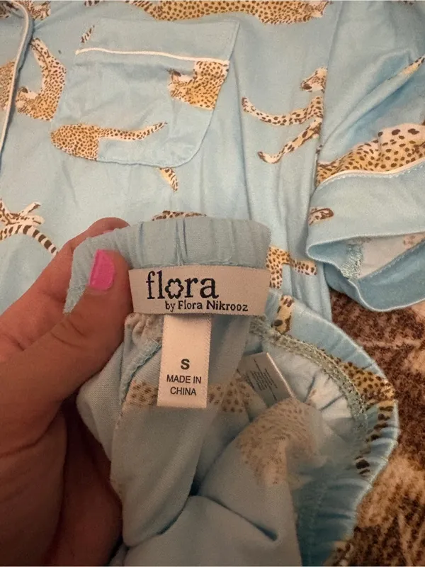 Flora Nikrooz Light Blue Cheetah-Print Pajama Set - Image 3